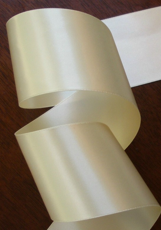 sat52 2 1/4" DFS CREME  (5 YDS) GORGEOUS!!